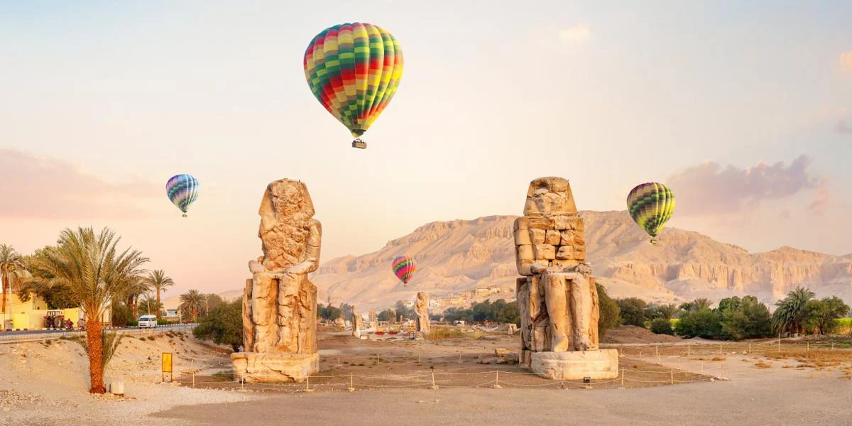 Hot air balloon ride tour
