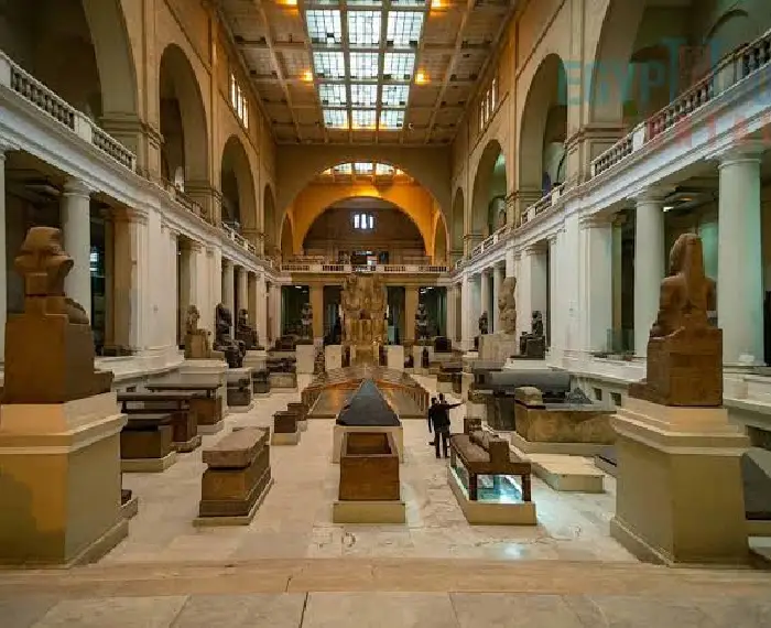 Layover tour to Egyptian Museum, Islamic and Coptic old Cairo